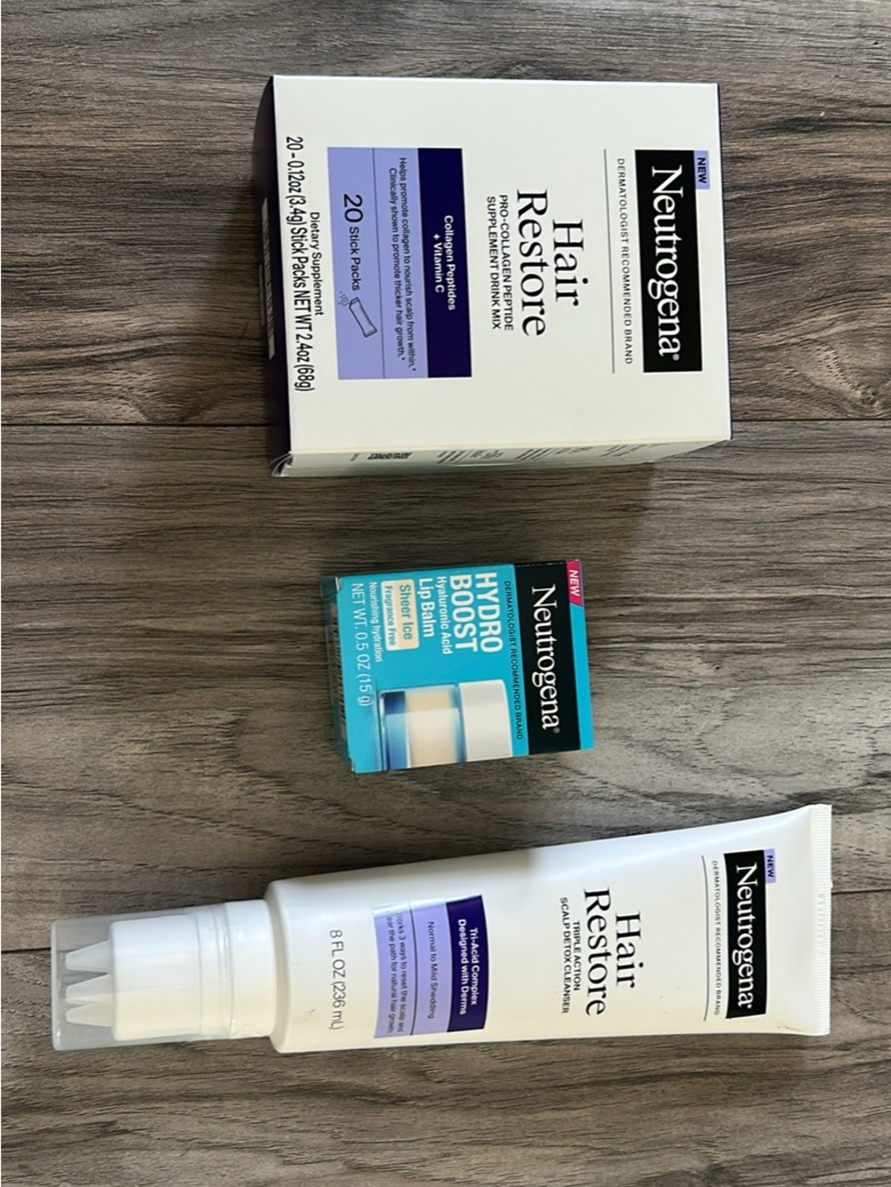 Neutrogena Hair Restore Scalp Serum & Hydro Boost Lip Balm - White